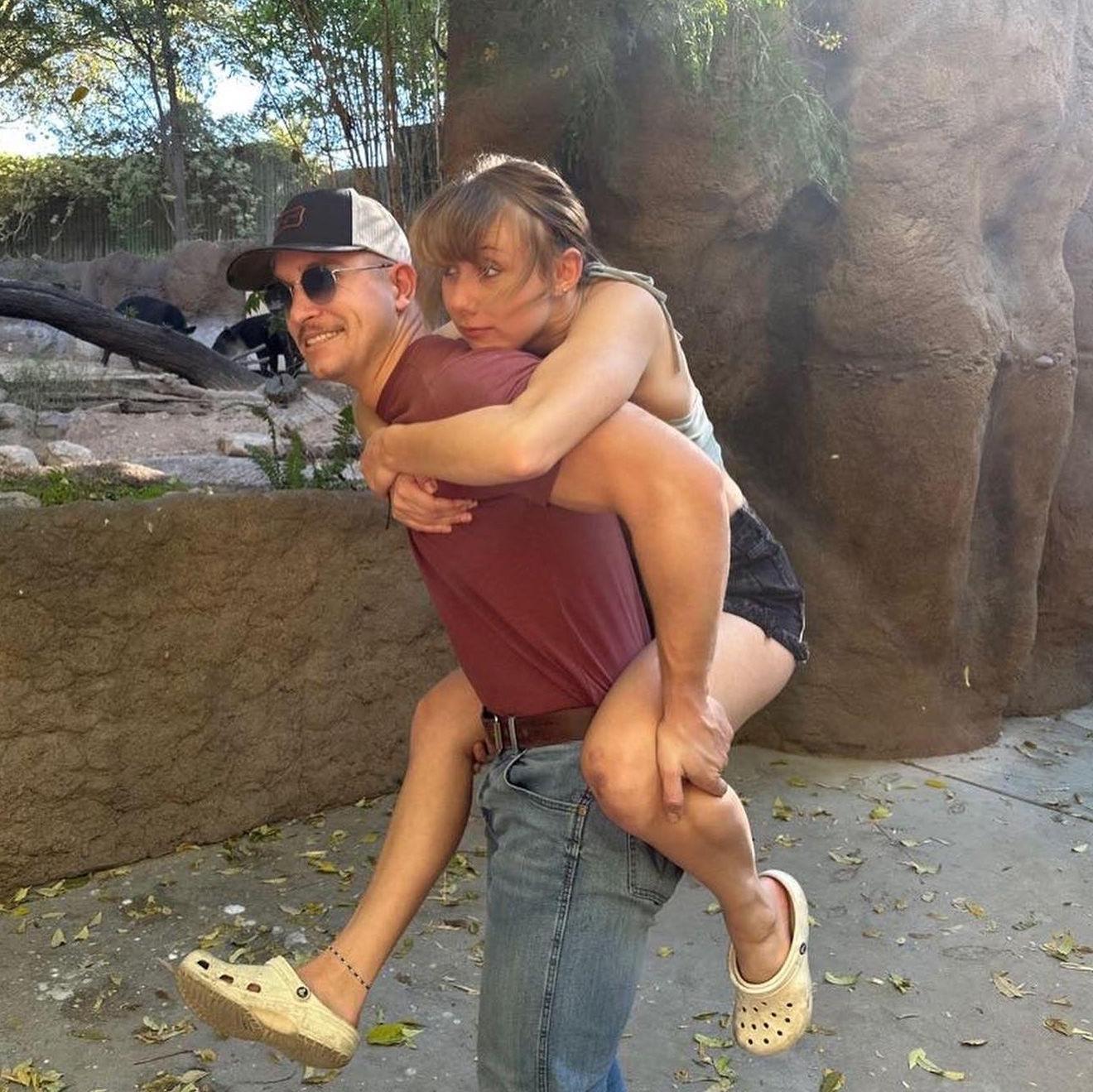 The tale of the piggyback ride at the Zoo