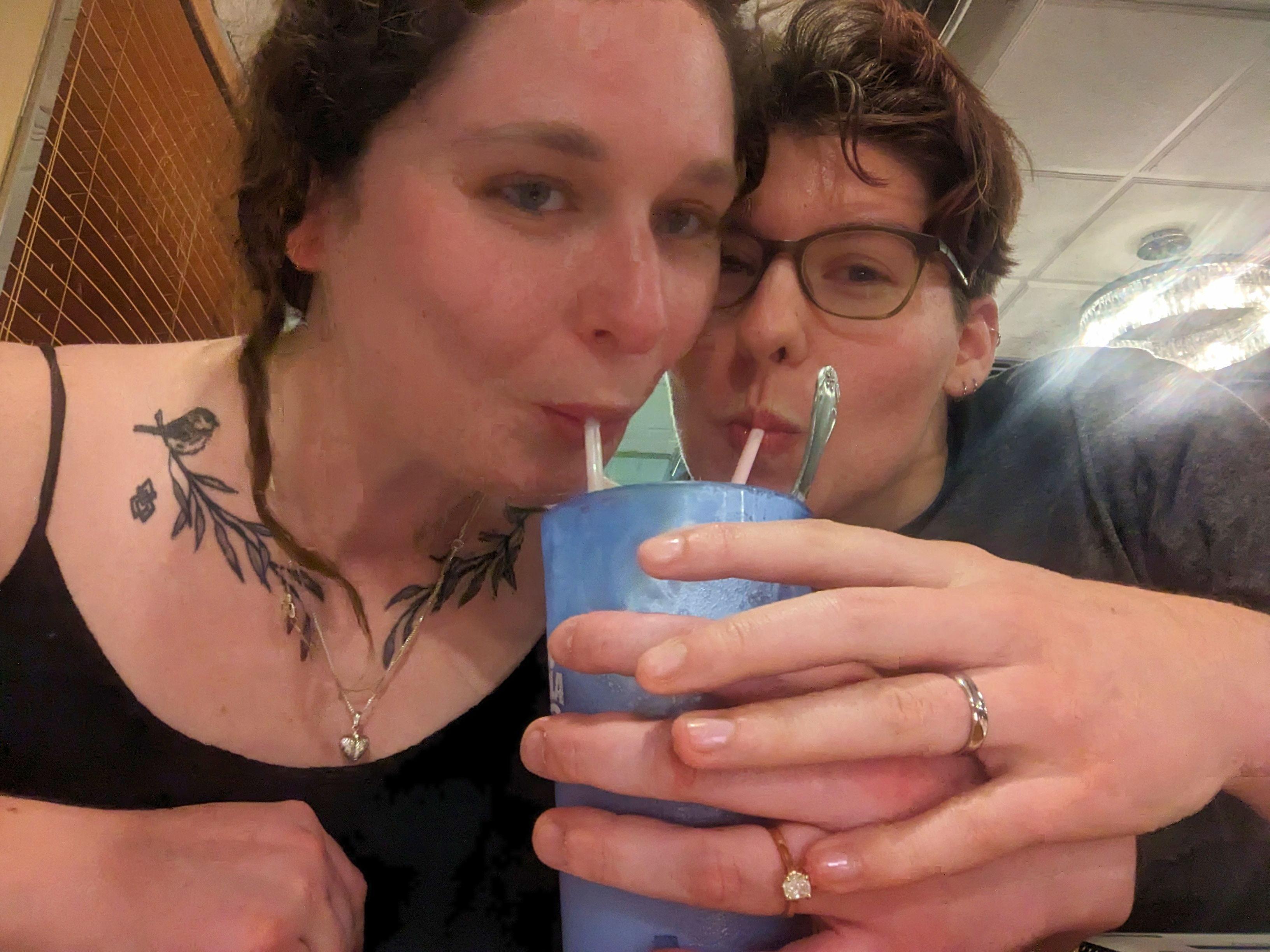 The Wedding Website of Emma Essenmacher and Alonwyn Clauser