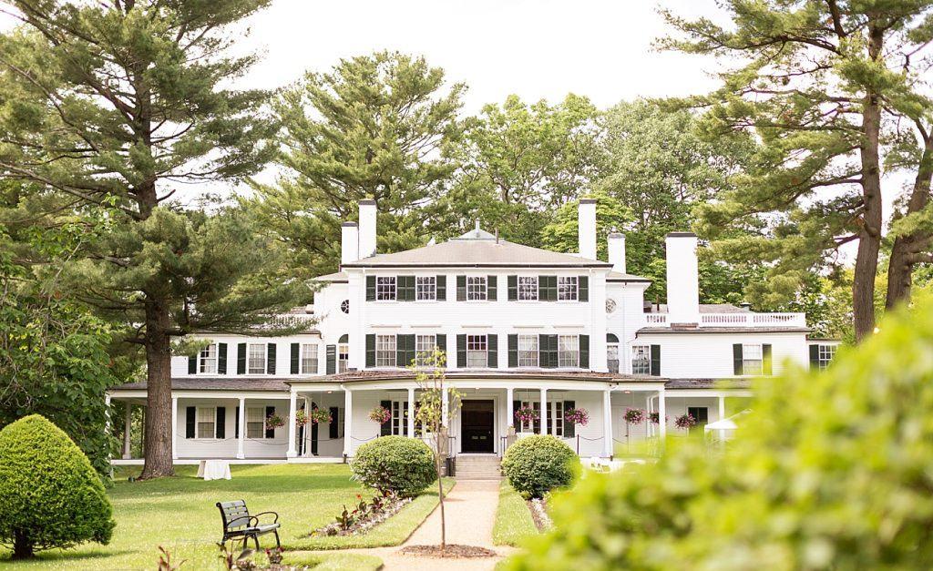 The Wedding Website of Carolina Lew and Matthew Mullin