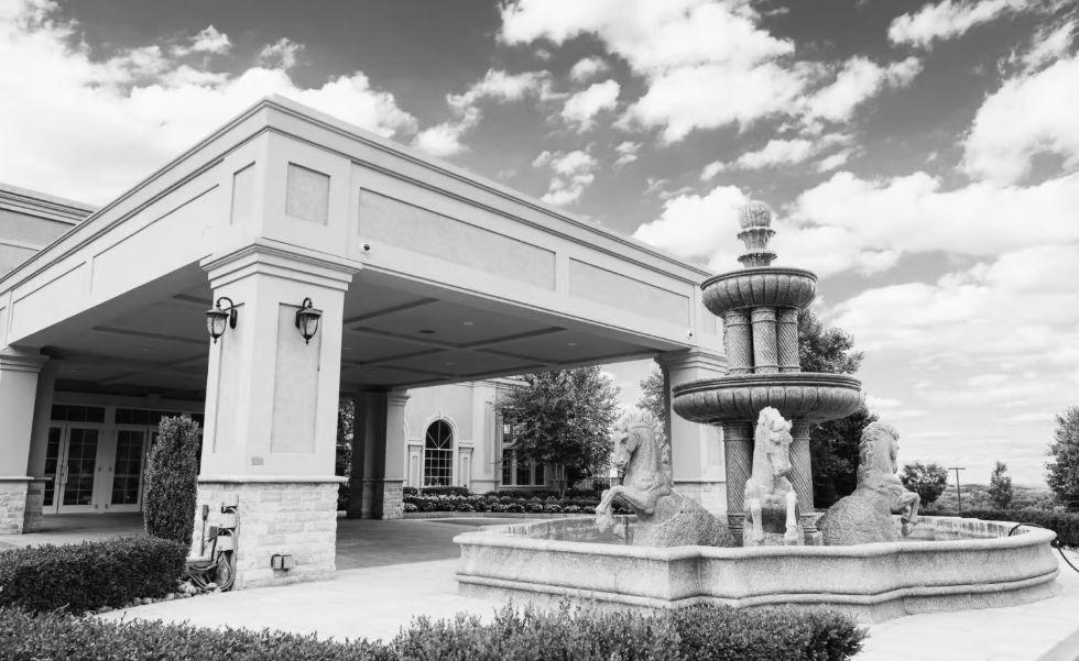 The Wedding Website of Gabrielle Digirolamo and Salvatore Orsini