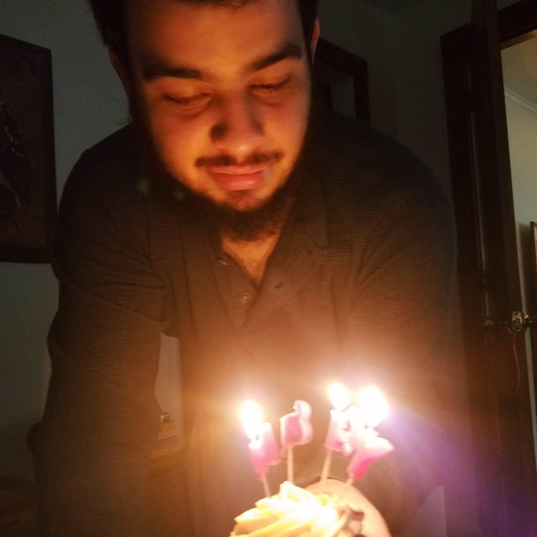 October 10th, 2017:
Emilio giving Samantha a cupcake on her birthday! 🎂