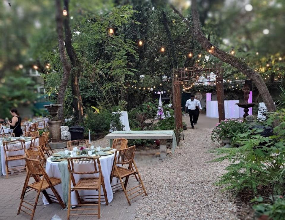The Wedding Website of Ashley Marie Izor and Shane Allen Davison