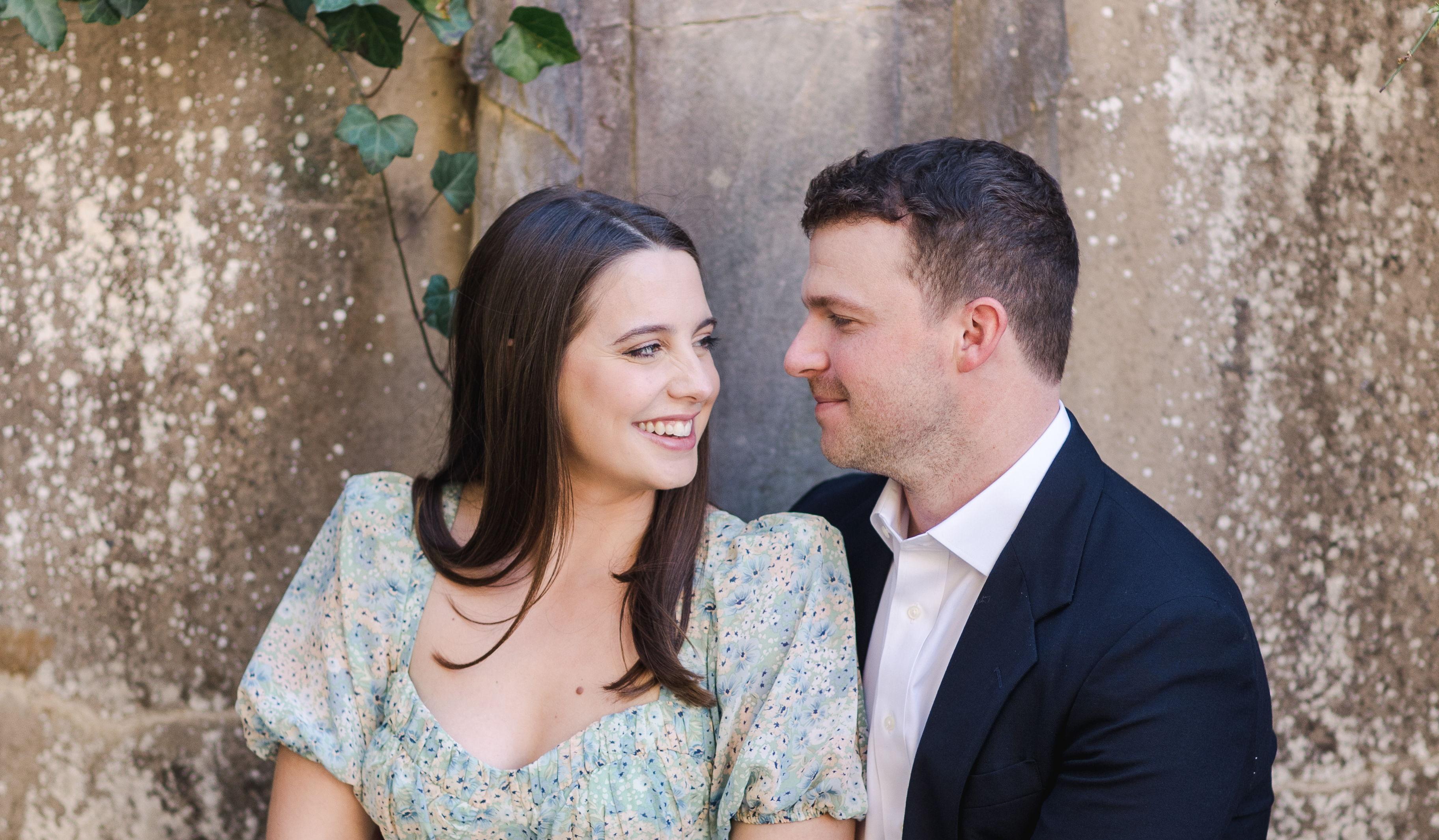 Adelle Clinton and Park Lippold's Wedding Website(02)