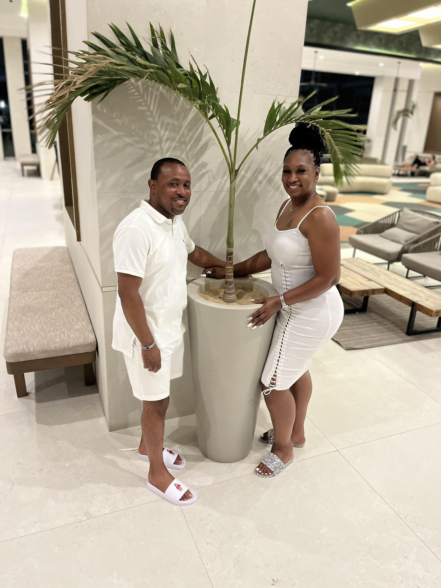 The Wedding Website of Lavina L. Harrod and Jevon K. Lessane