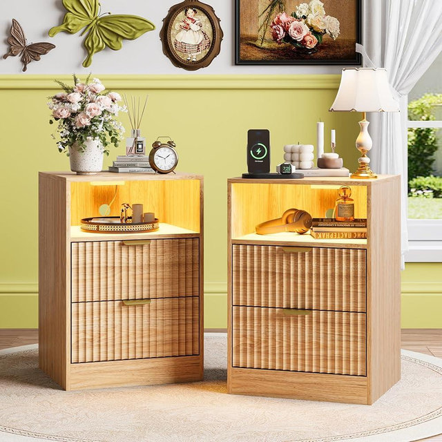yesasin Night Stand Set 2, LED Nightstand with Charging Station, Fluted Nightstands Set of 2 with 2 Drawers, Wood Side Table Living Room, End & Bedside Tables for Bedroom Sofa Office, Natural Oak