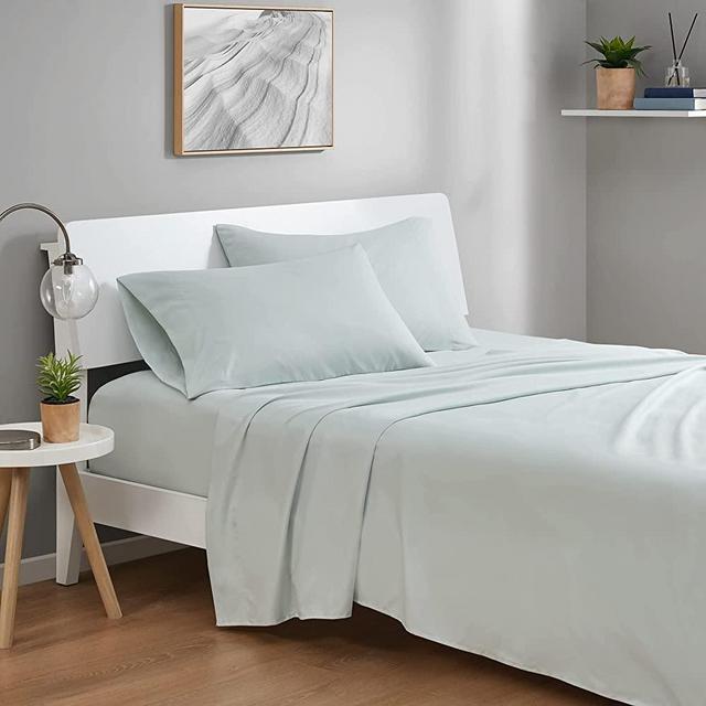 Degrees of Comfort Coolmax Cooling Sheets for Queen Size Sheet Set, Moisture Wicking for Night Sweats Best Comfort, Cool Sheets for Hot Sleepers During Warm Weather with Deep Pocket, Mint-4PC