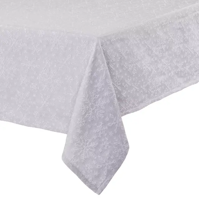 Bee & Willow™ Jacquard Snow 60-Inch x 102-Inch Rectanguar Tablecloth in White