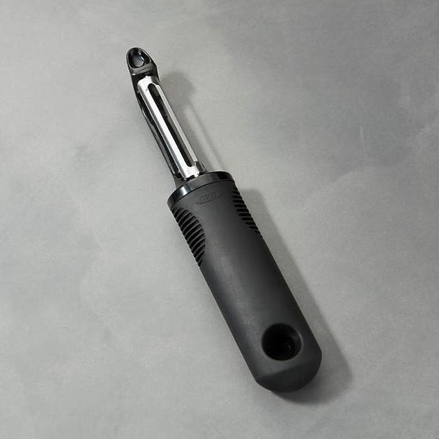 OXO ® Good Grips Swivel Peeler