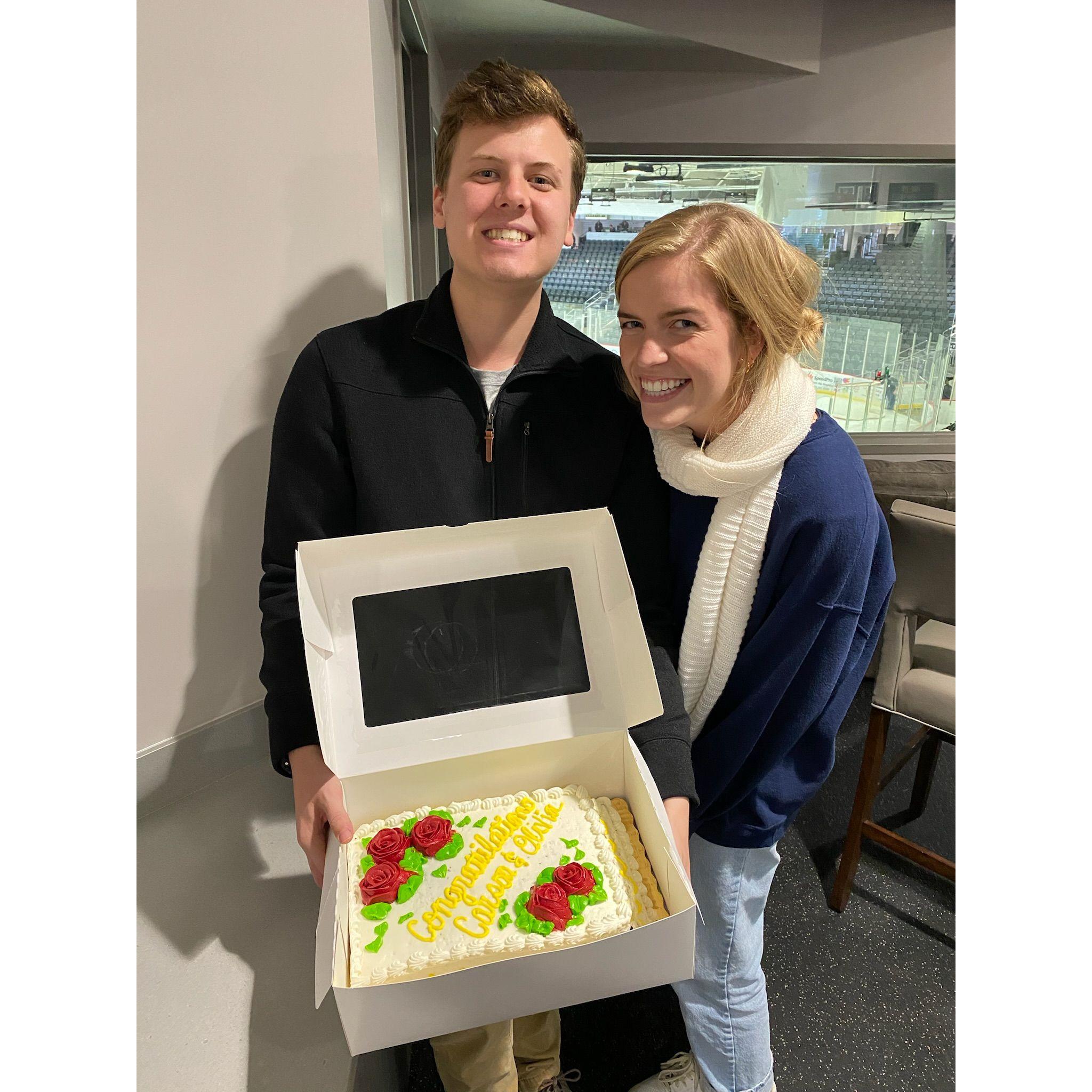 Kind engagement cake at a hockey game with the Premins. October 2022