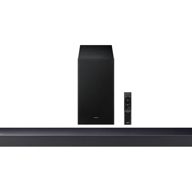 Samsung Q Series Soundbar (2025 Model), HW-Q600F 3.1.2 Channel Soundbar with Wireless Subwoofer, Supports Dolby Audio/DTS Virtual:X, Q-Symphony, and Gaming Pro Mode for Immersive TV & Movies.