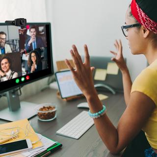480P Webcam with Microphone