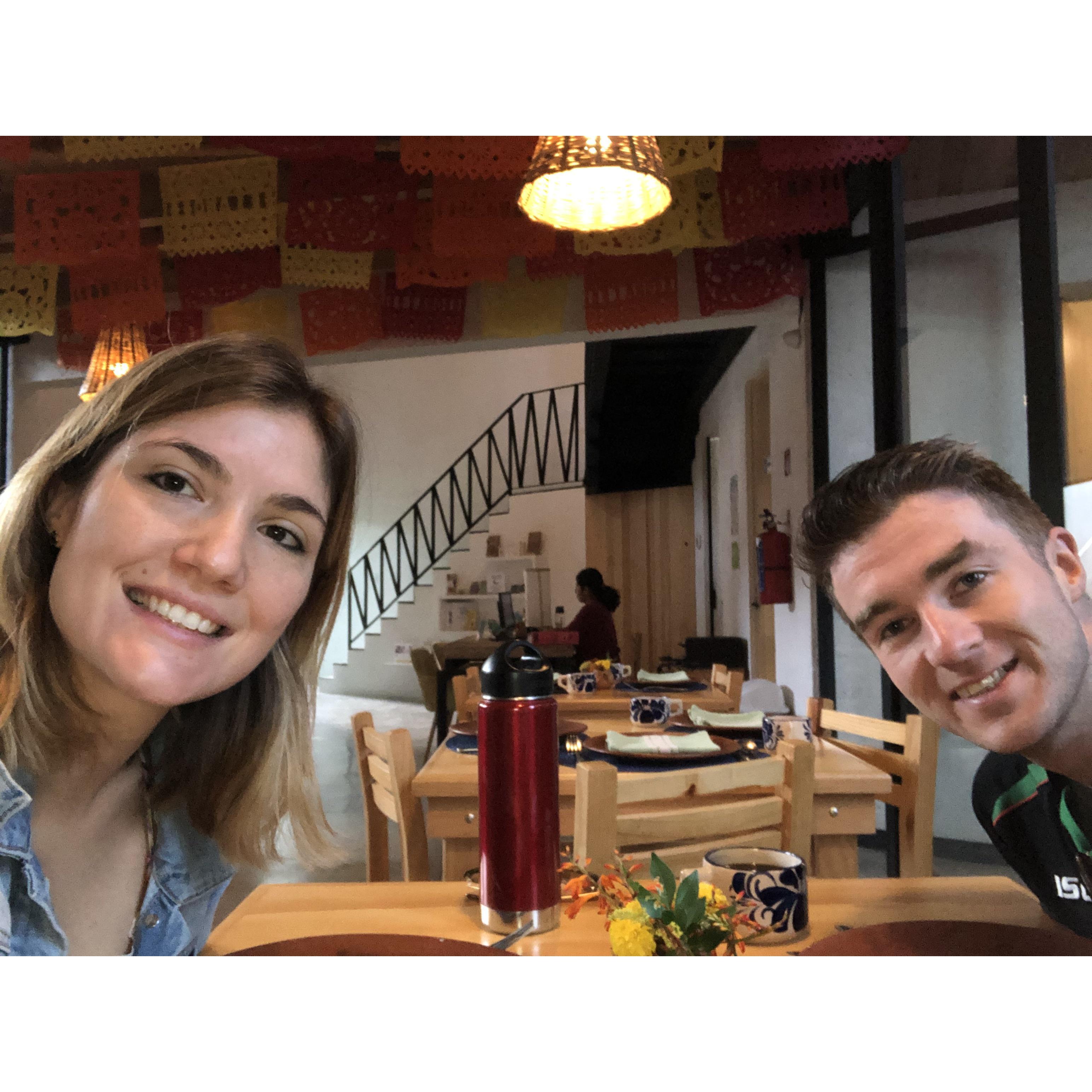 Medio borrosos en nuestro Hotel con Corazón en Oaxaca. ¡Viva México!
A little blurry at our Hotel con Corazón in Oaxaca. ¡Viva México!