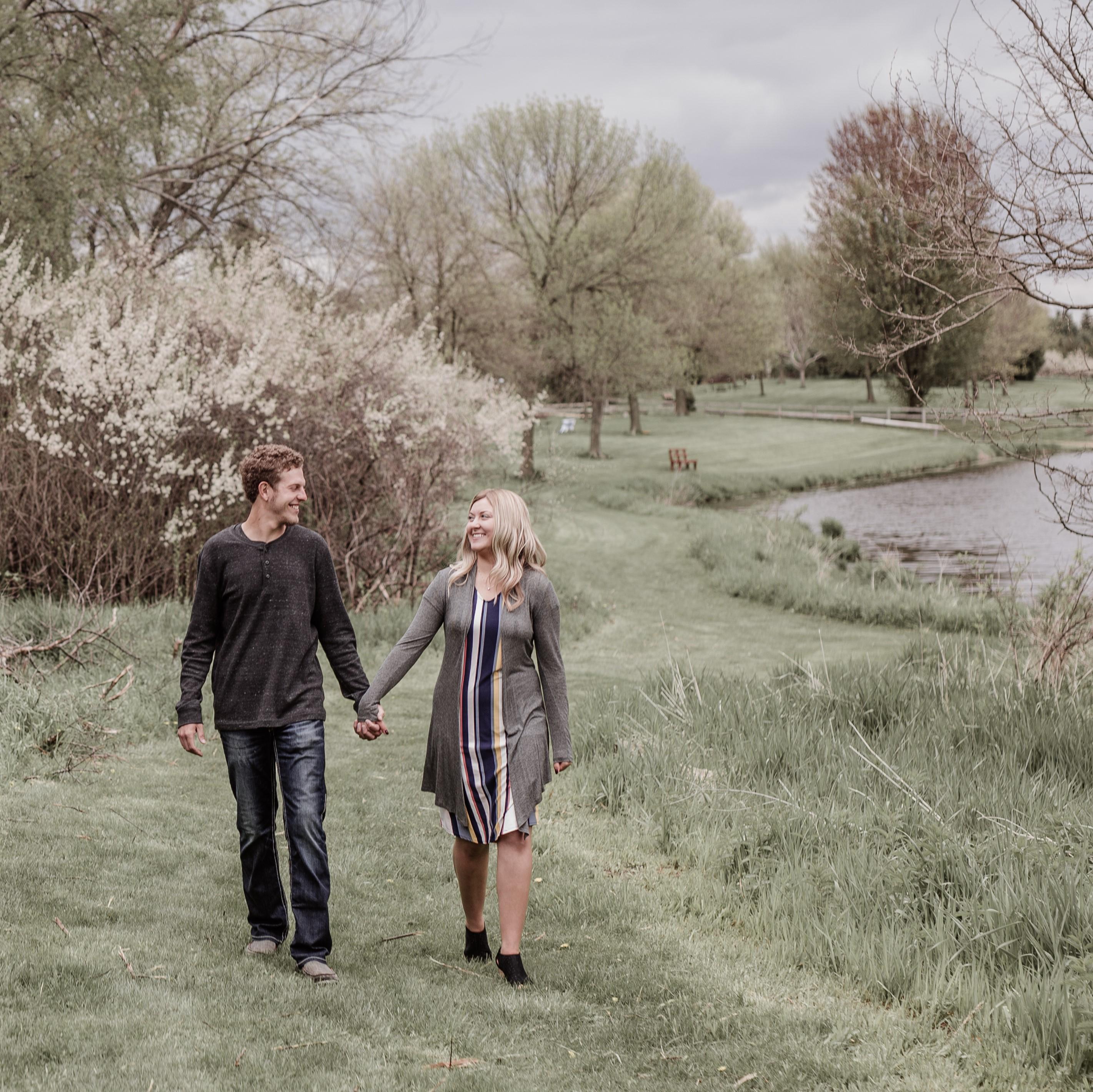 The Wedding Website of Alicia Lynn Ficken and Mason Garrett Lindaman