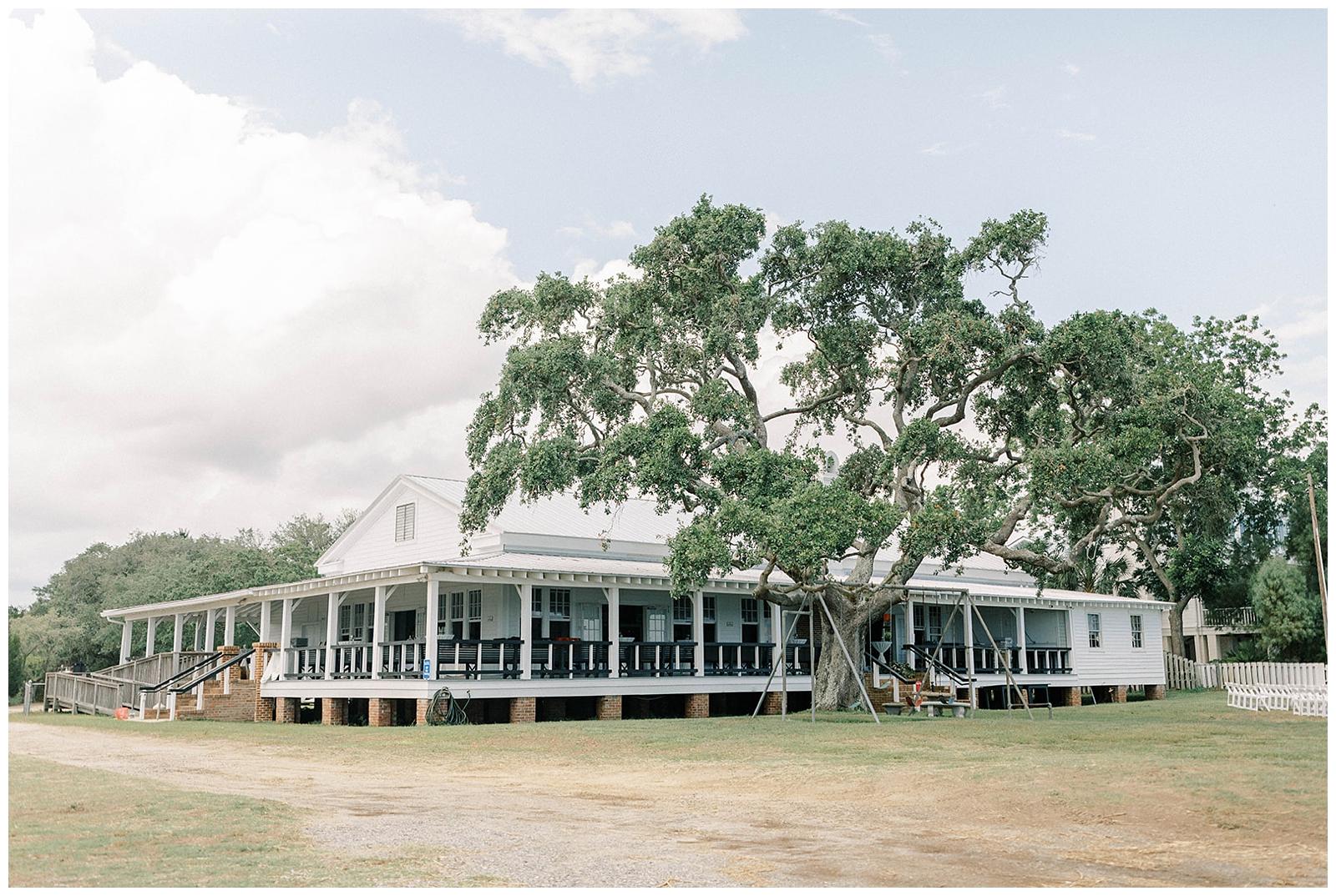 The Wedding Website of Gibson Carter and David Cruz