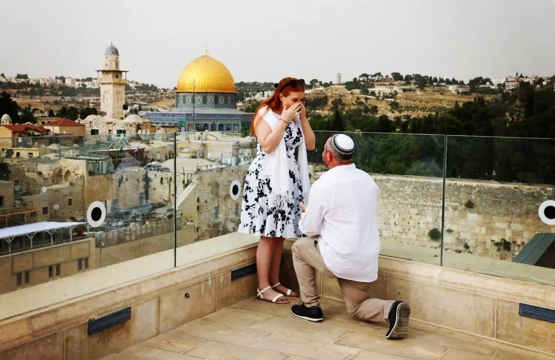 The Wedding Website of Ethan Shapiro and Stacey Lynn Rains
