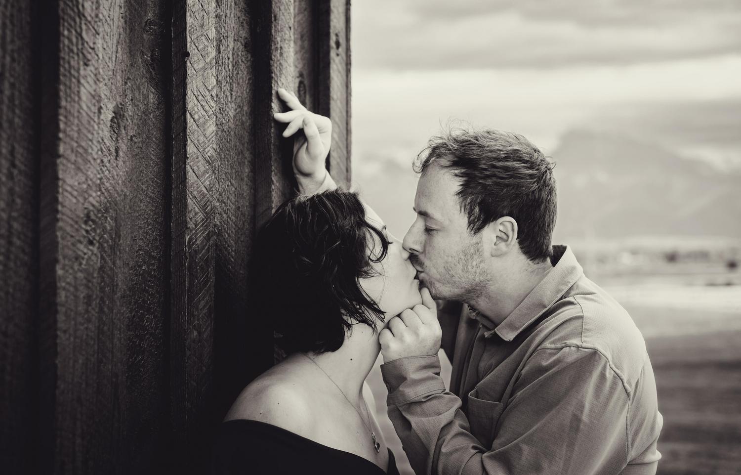The Wedding Website of Elizabeth holom and Brandon DeYoung