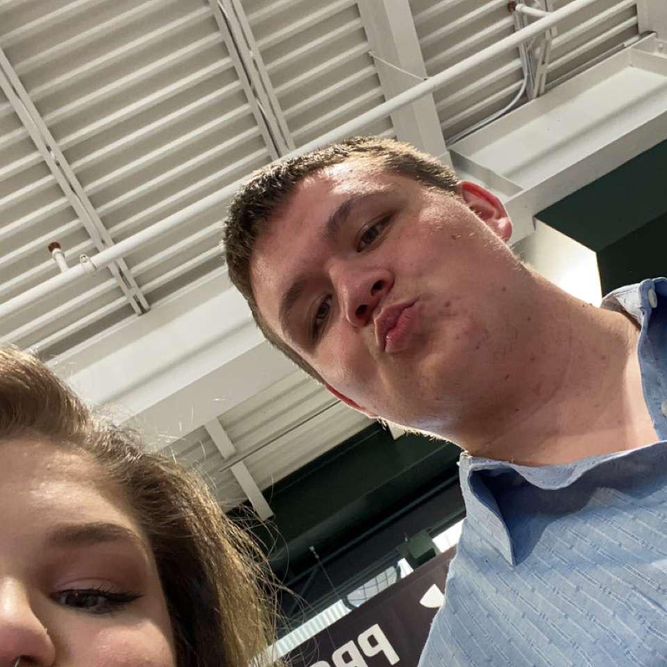 Kisses for the camera 😘📸