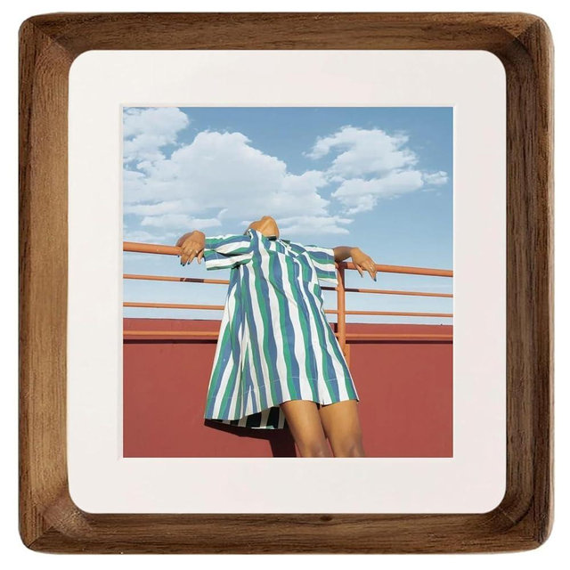 FLECHAZO 6x6 Picture Frame, Natural Walnut Wood 6x6 Frame with Mat for Pictures 4x4, Square Wall Gallery Photo Frame for Wall Mounting and Tabletop Display