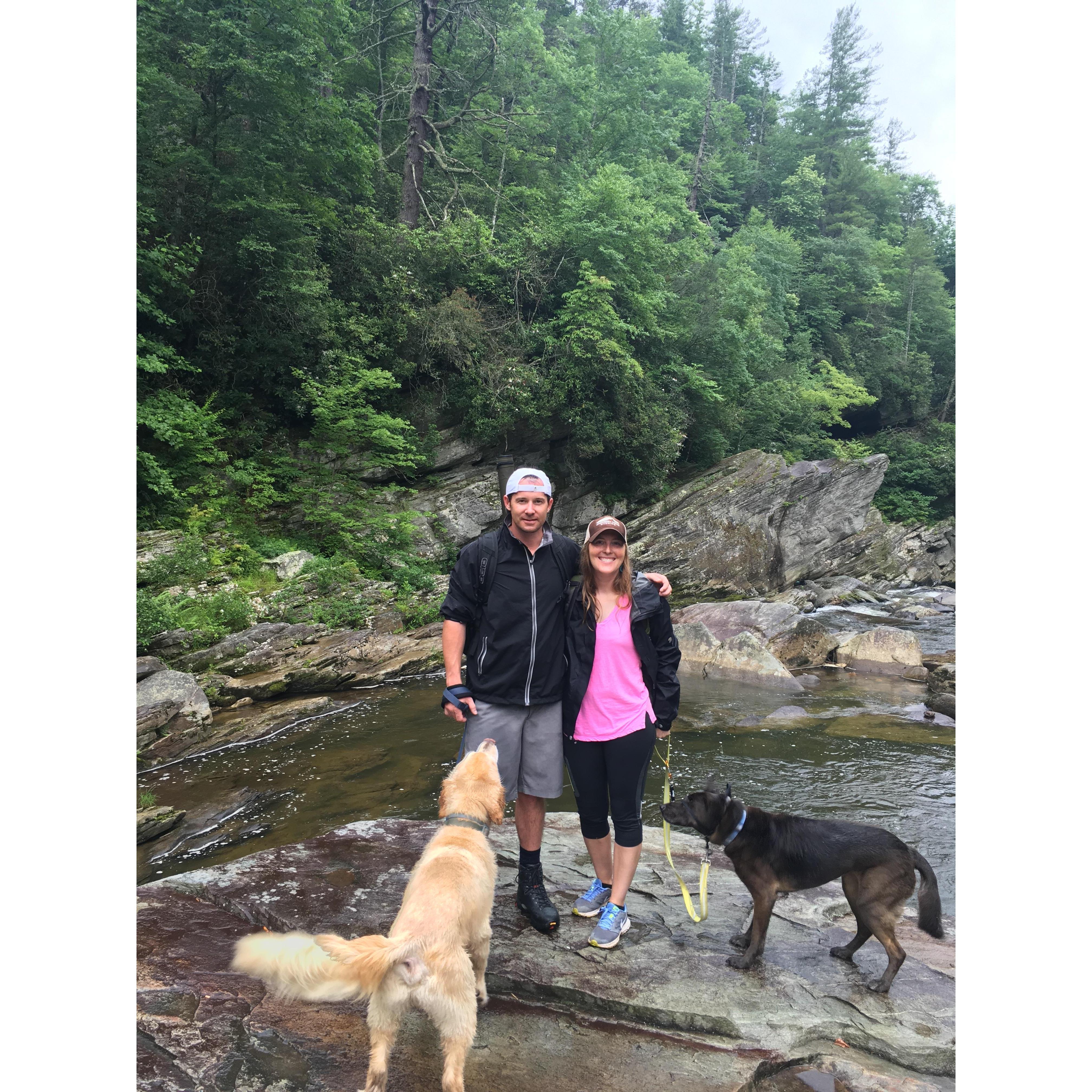 Hiking in Linville Gorge