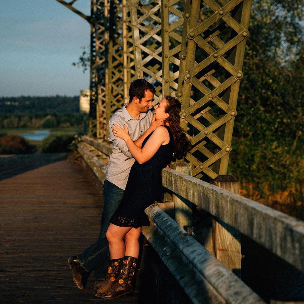 Engagement photoshoot with Zoe Burchard at Spencer Island Park