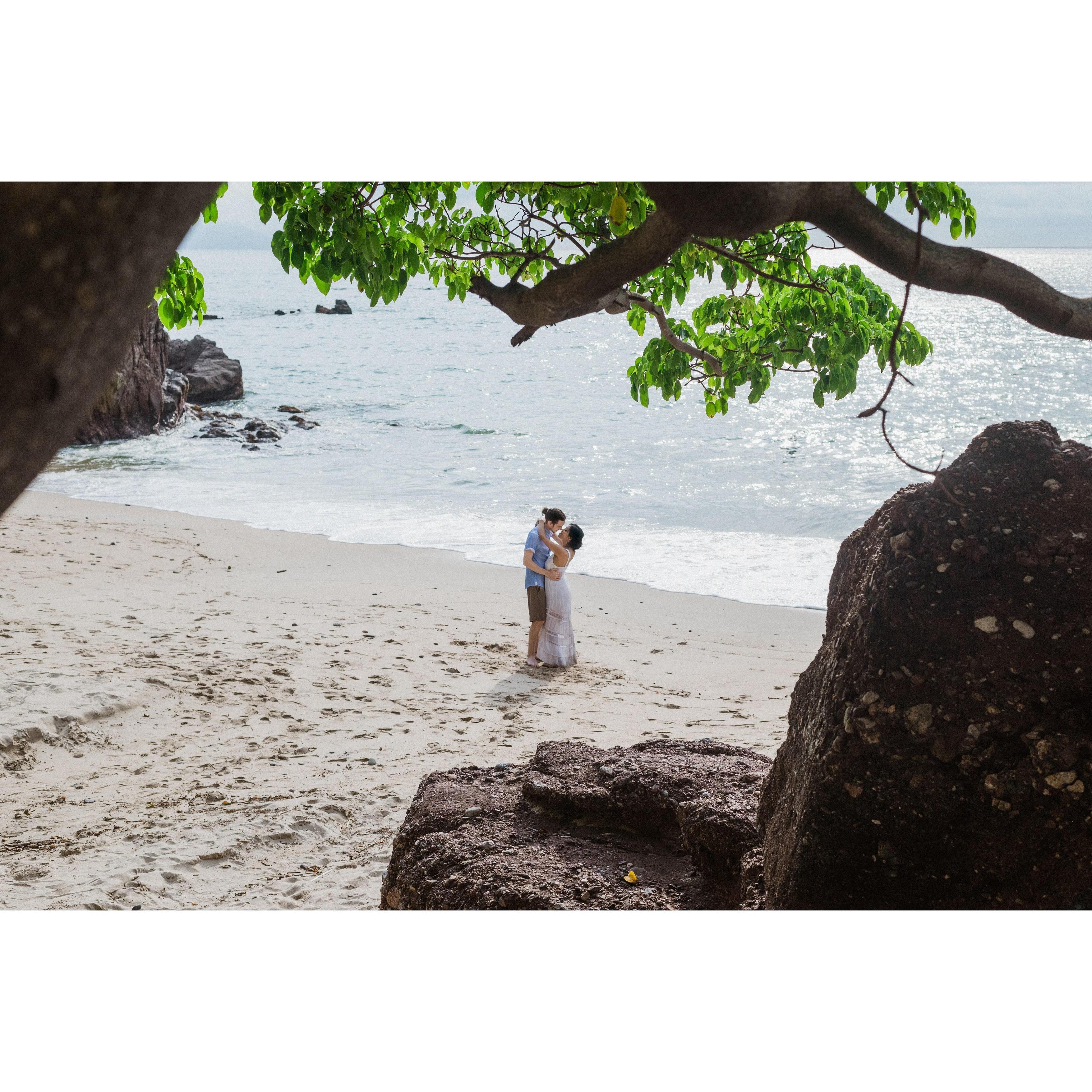 Engagement photos! Amapas Beach PV Aug '21