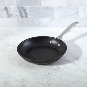 Le Creuset - Le Creuset ® Toughened Nonstick 9.5" Fry Pan