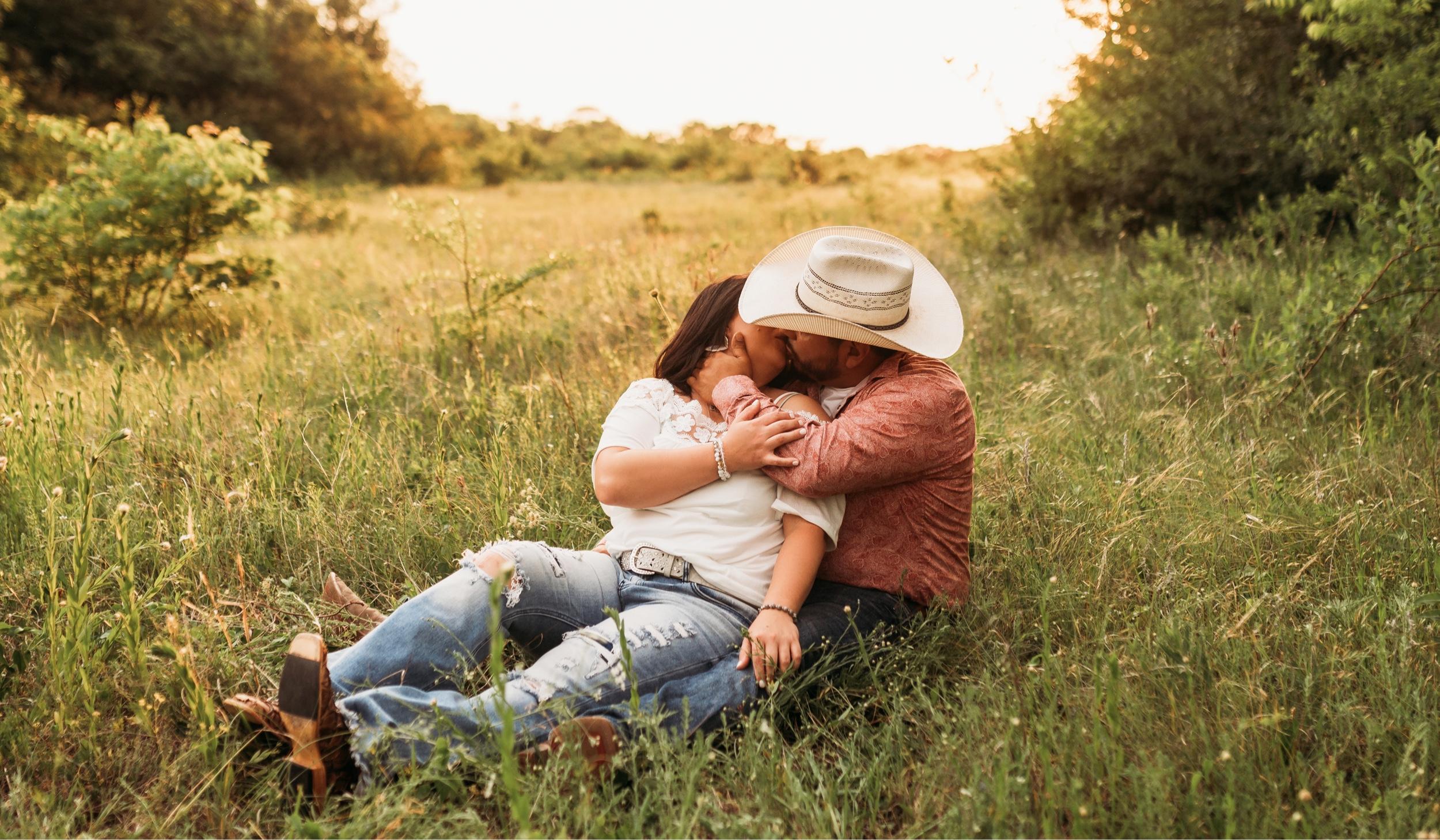 The Wedding Website of Shaman Hickman and Fidel Vital