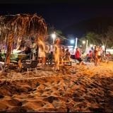 Local Vibes & Nightlife