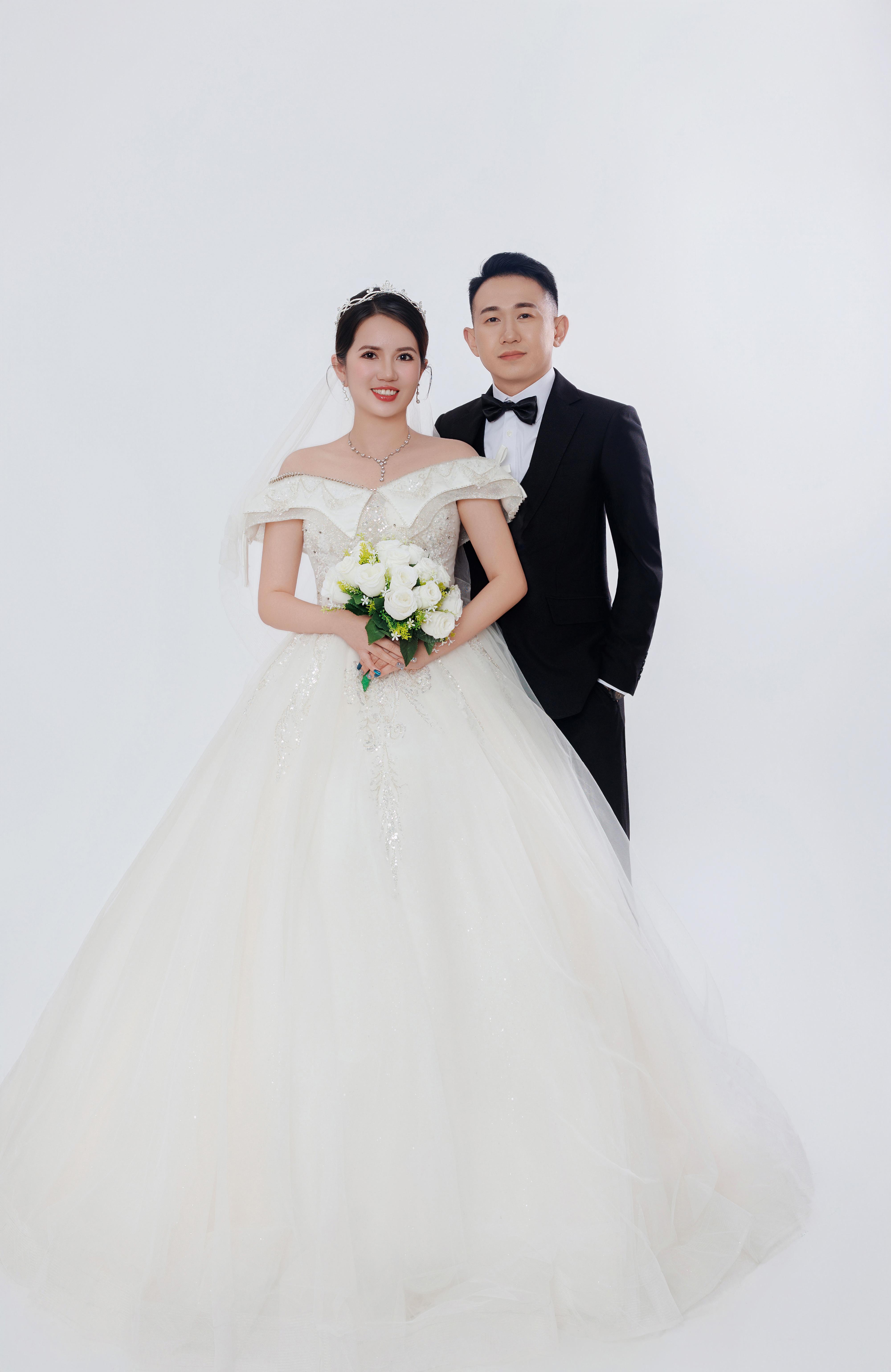 The Wedding Website of Sonya Apriliana and Fusinky C. Suciamly