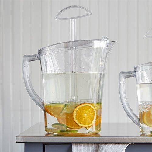 Family-Size Quick-Stir Pitcher