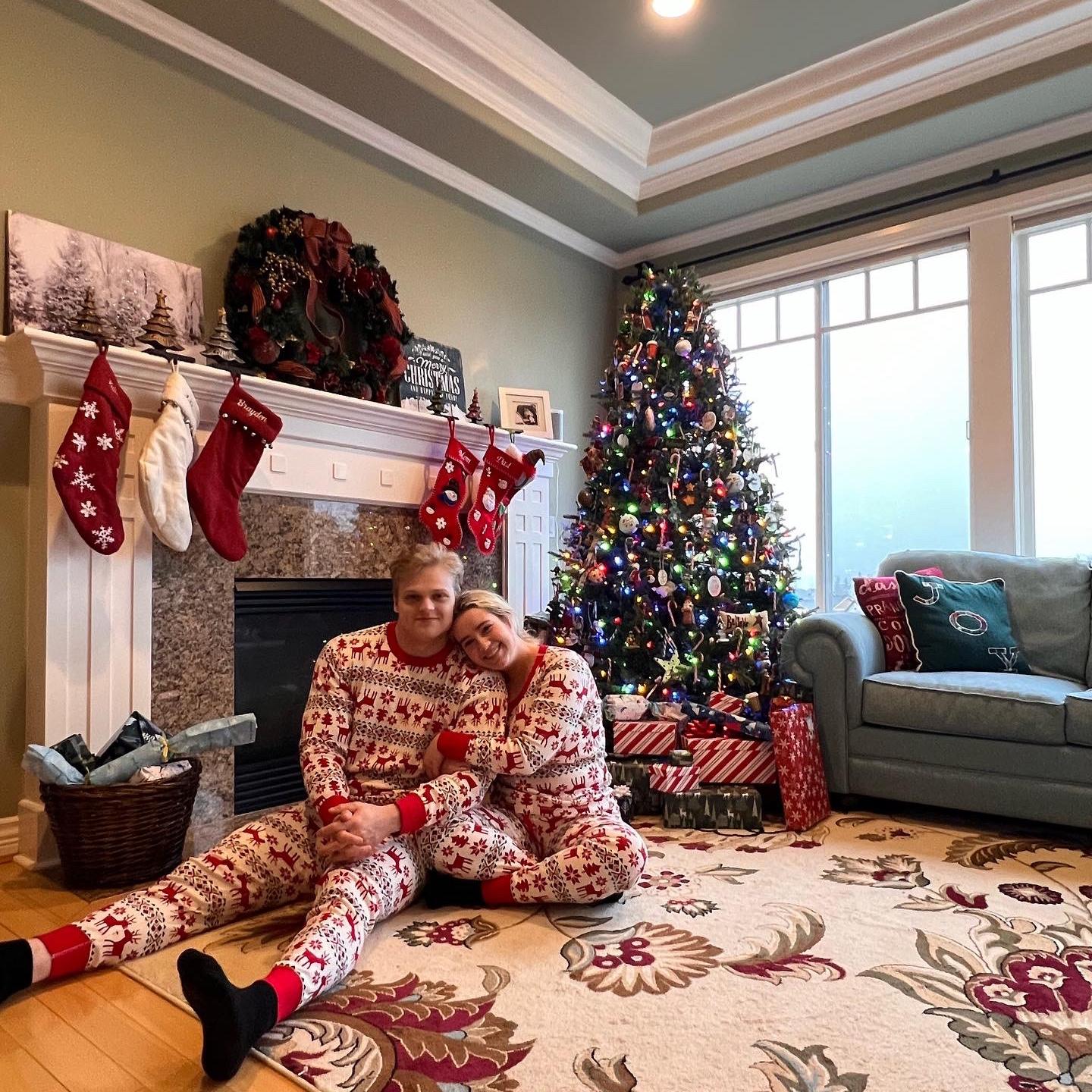 First Christmas🤍