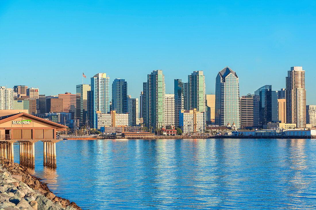 The Wedding Website of Kailey Castro and Dan Johnson