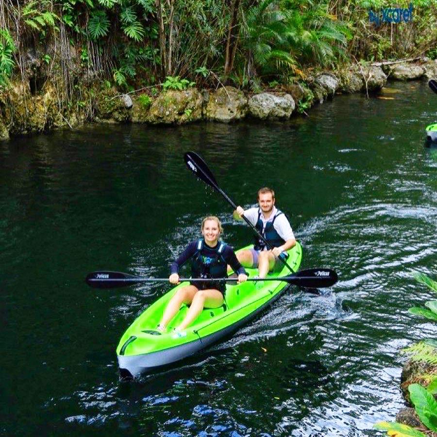 Celebrated being together for a whole decade, in Mexico soaking up the sun!