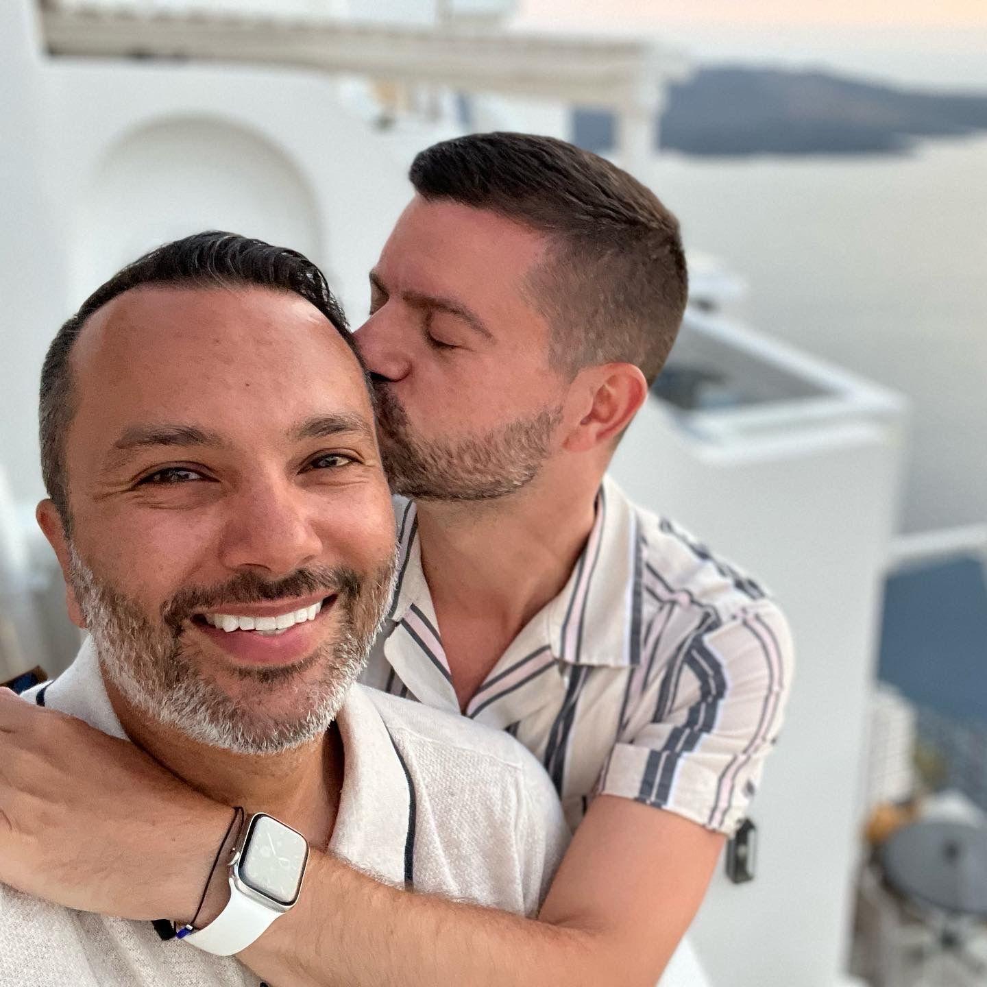 Santorini selfies