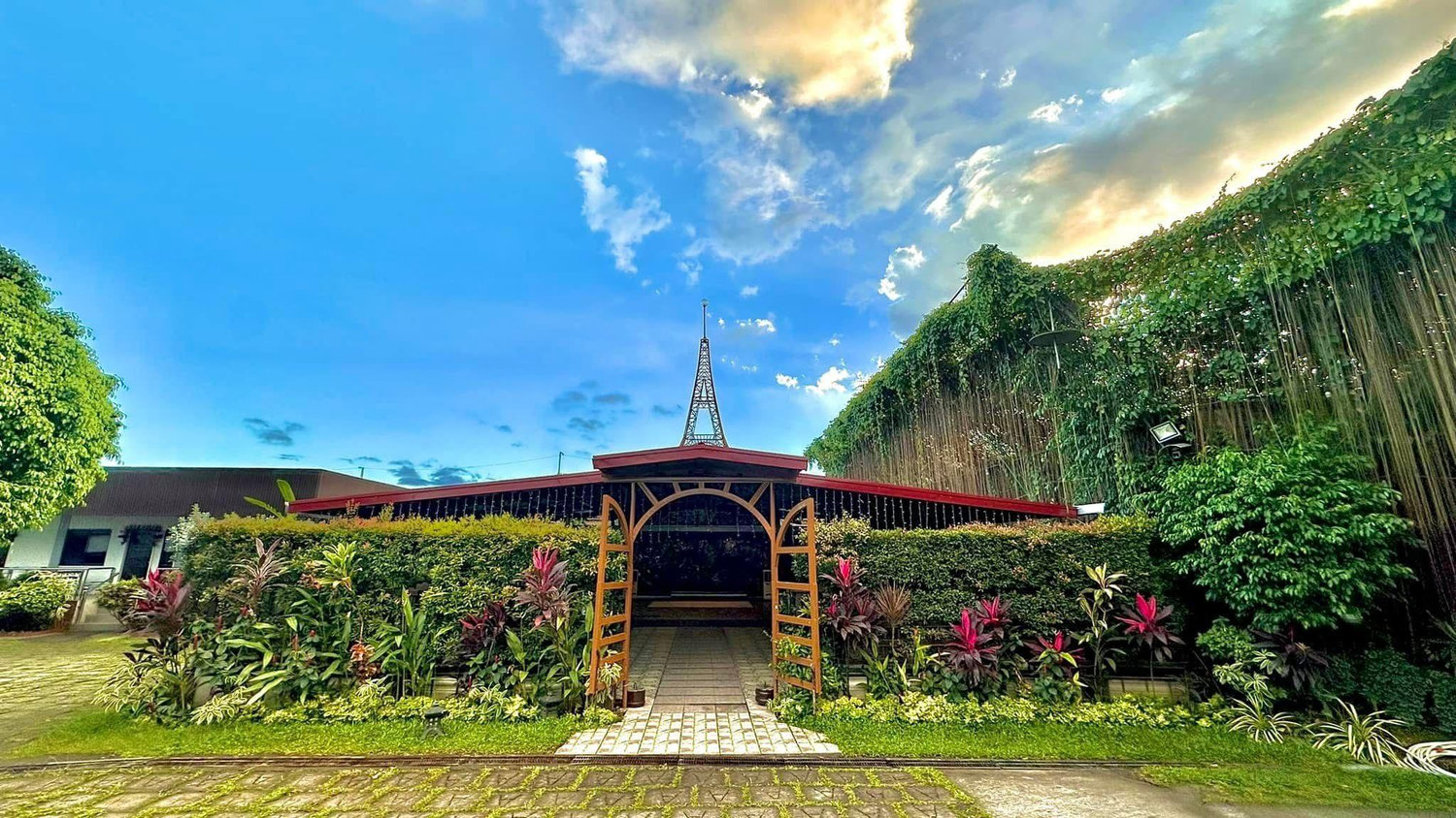 The Wedding Website of John Paul Badilla and Carina Villaflor