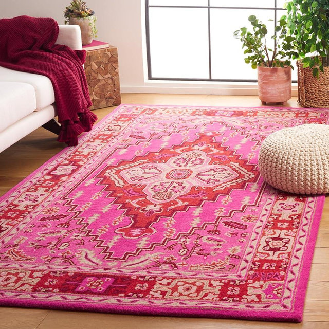 SAFAVIEH Bellagio Collection Area Rug - 6' x 9', Red & Pink, Handmade Medallion Wool, Ideal for High Traffic Areas in Living Room, Bedroom (BLG545B)