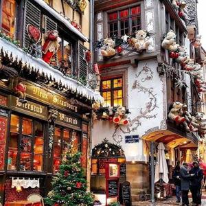 Honeymoon: Christmas Stay in Strasbourg
