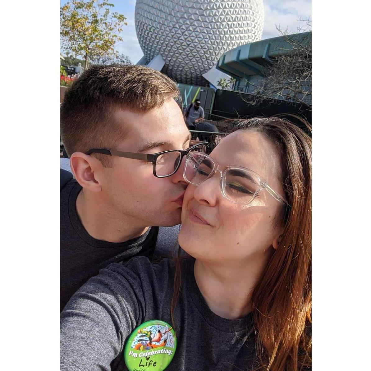 Epcot kisses