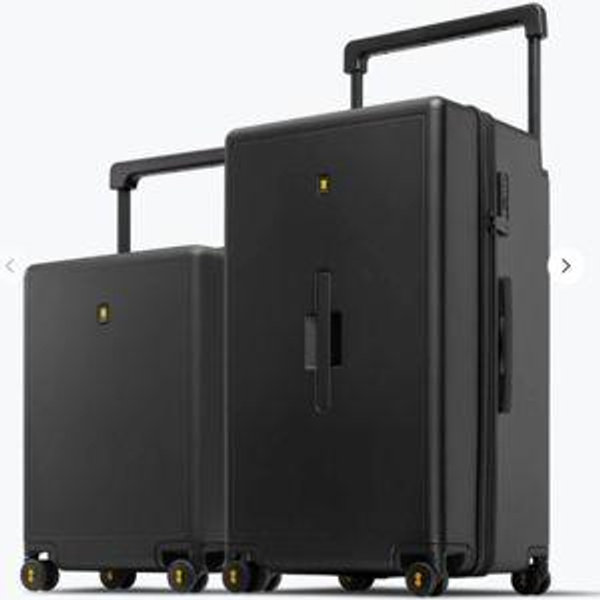 Black Voyageur Luggage 2 Piece Set