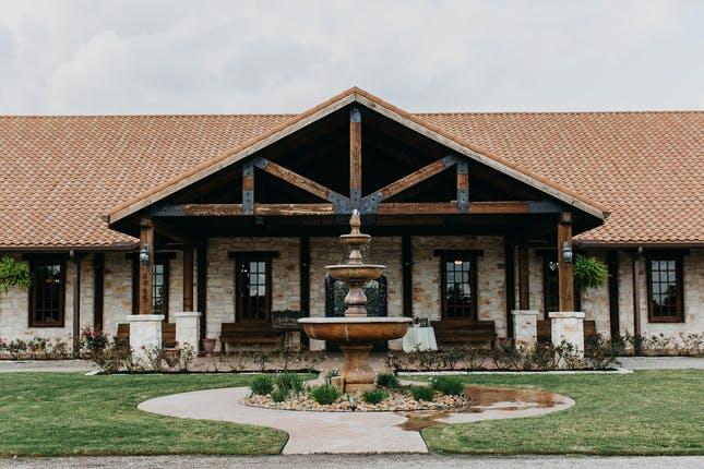 The Wedding Website of Nicole Vasquez and Ryan Gonzalez