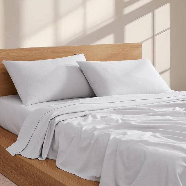 Soft Gray Queen Size 100% Cotton Flannel Sheet Set, Brushed Cotton Finish, Extra Soft & Warm Cotton Bedding Set, Fits Up to 14" Deep Pocket, Easy Care, Oeko-TEX® Certified by Linen Closet