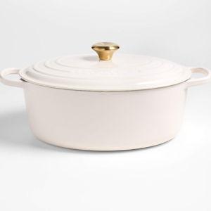 Le Creuset Signature Round 8-Qt. Round White Enameled Cast Iron Dutch Oven with Lid + Reviews | Crate & Barrel