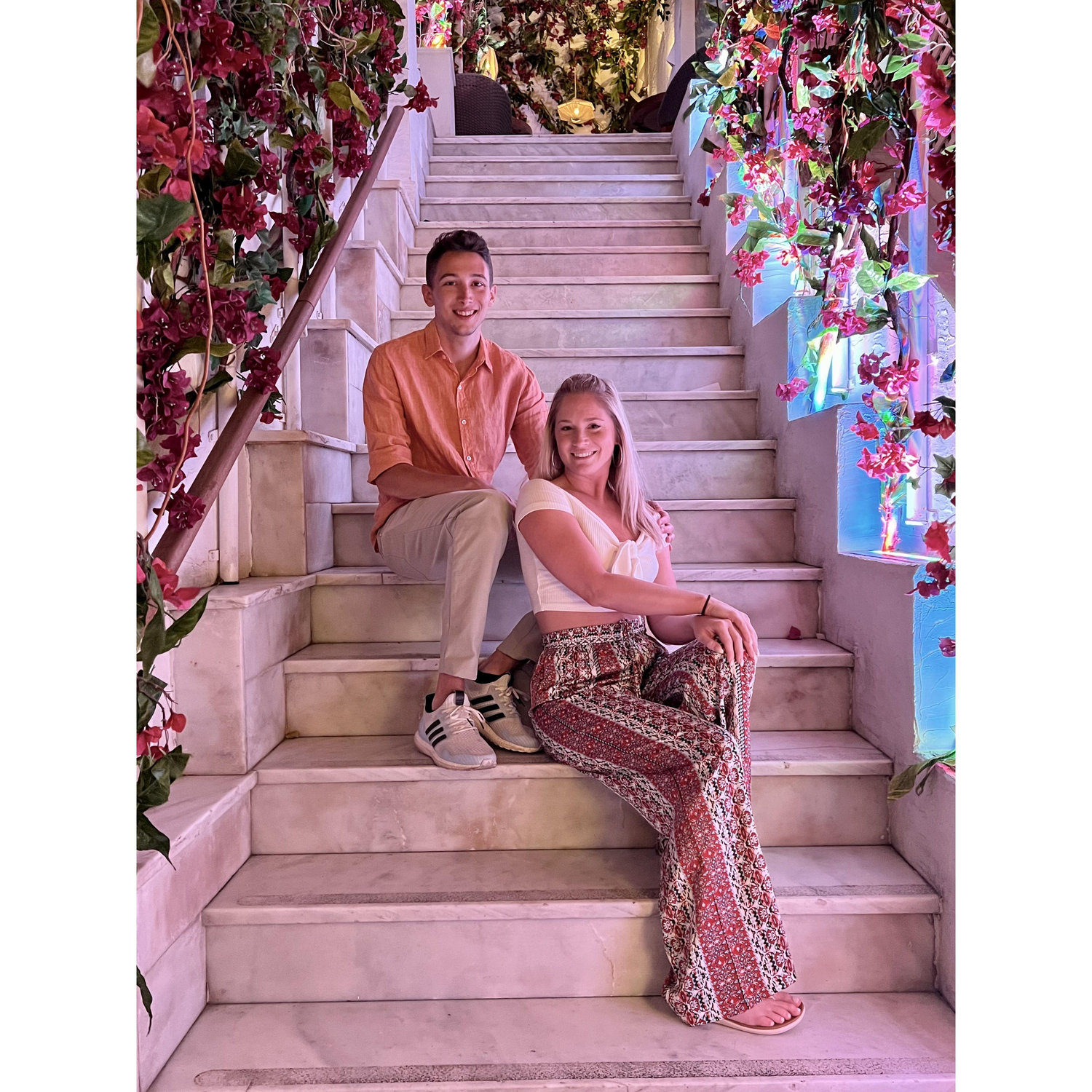 Spur of the moment photoshoots in Santorini