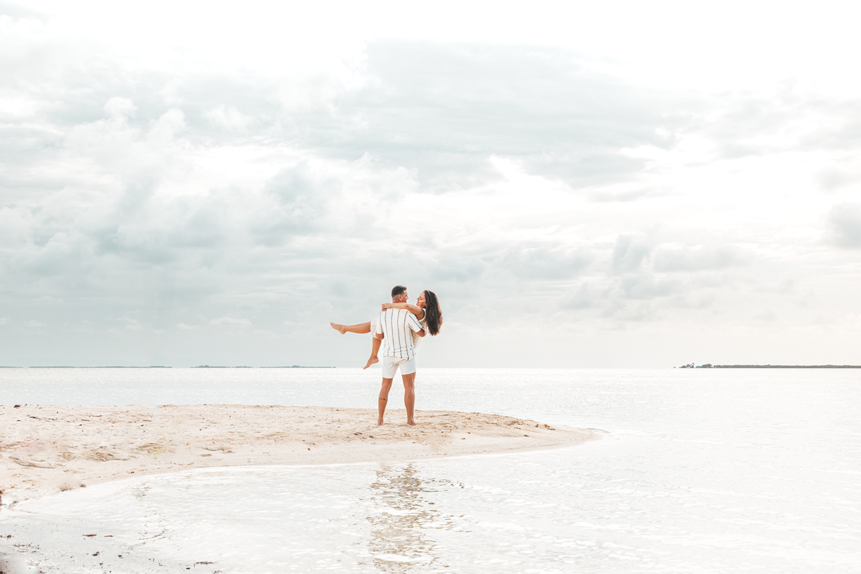 The Wedding Website of Rebecca Rath and Thomas Hines
