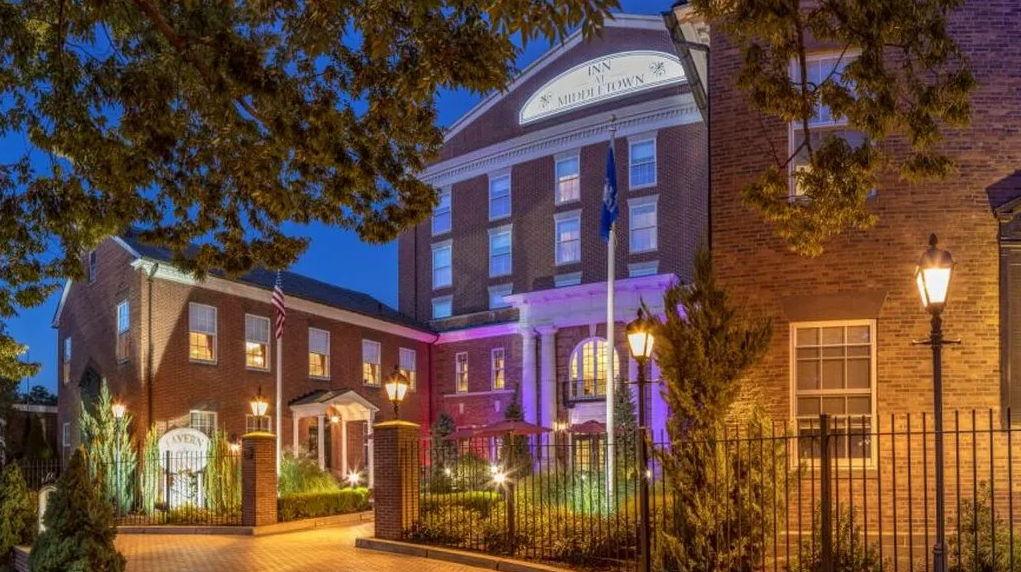 The Wedding Website of Emily Zambrello and Christopher Brechlin