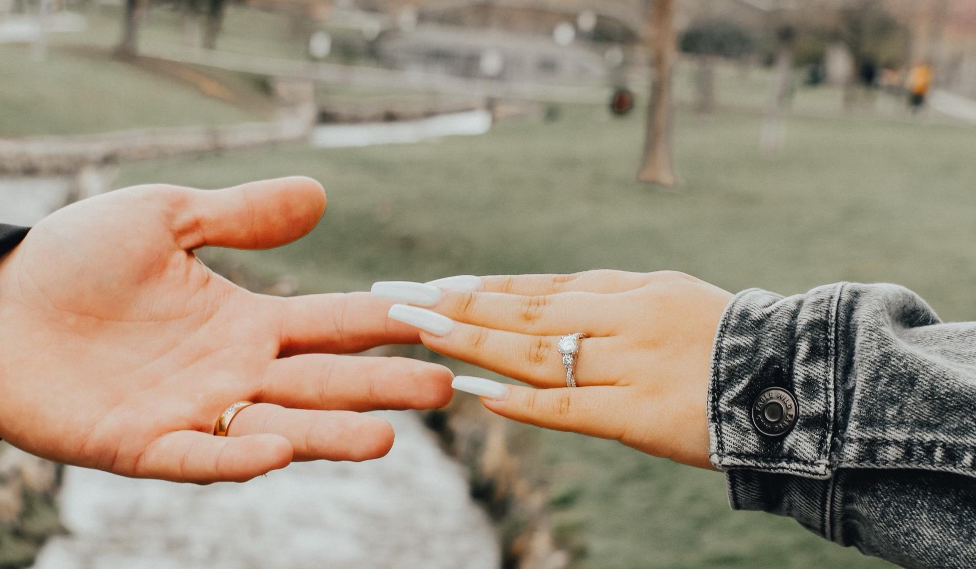 The Wedding Website of Kinzie Mota and Isaac Johansen