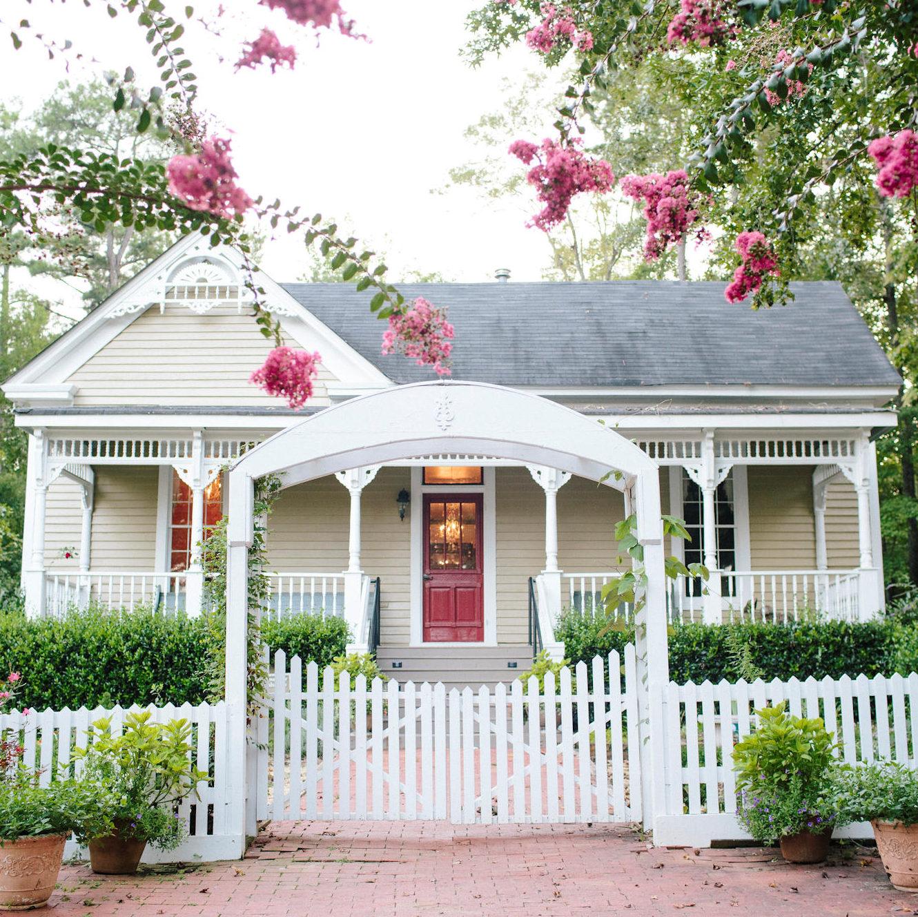 The Wedding Website of Chelsea Darling and Mackenzie Martin