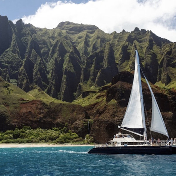 Nā Pali Coast Boat Tour