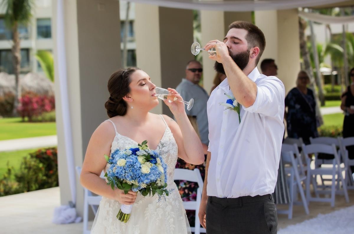 The Wedding Website of Kirstyn Smith and Chad Smith