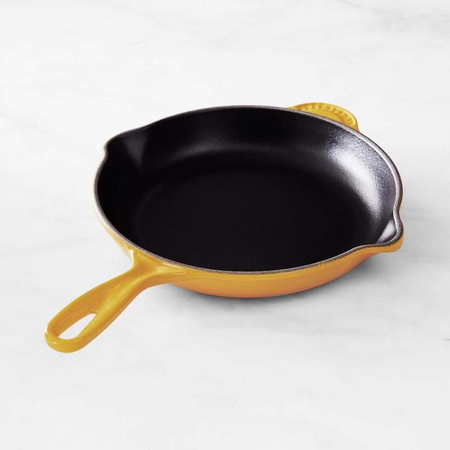 Le Creuset Signature Enameled Cast Iron Skillet Fry Pan, 9", Nectar